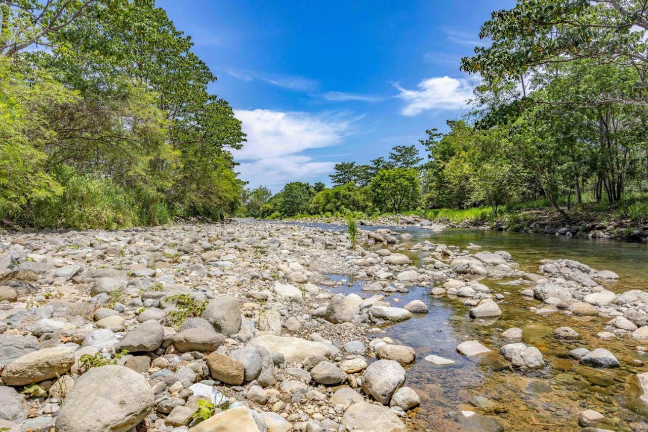River * Uvita